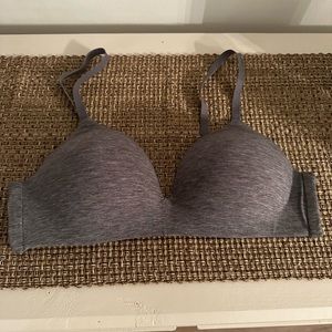 Gap Body Breathe Wireless -38B
